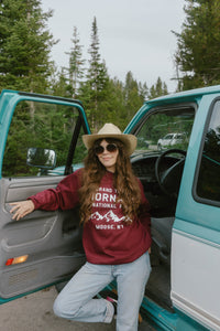 Old School Dornans Sweatshirt in Maroon